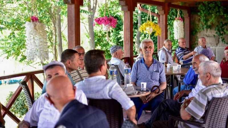Altınpark Yaşlılar Lokalini Hizmete Açtı