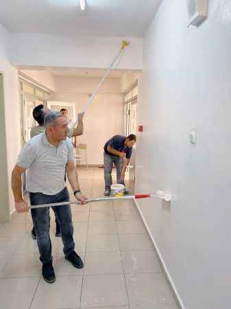 Denetlemeye gitti, Boya yaptı