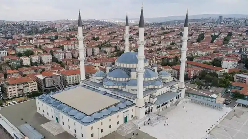 ABB, Anıtkabir’in Silüetine Camii Yapılacağı İddiaları Doğru Değil