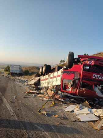 Kırıkkale- Yozgat Karayolu'nda trafik kazası: 1 ölü 2 yaralı