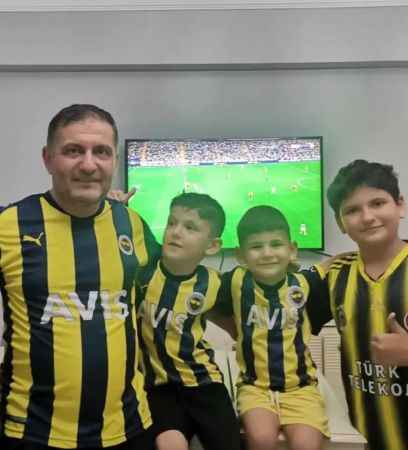 Yozgat'taki kazada eşi ve küçük oğlu ile hayatını kaybetti.. İki çocuğu da tedavi altında
