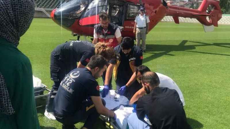 Doğumda anne fenalaştı yardıma ambulans helikopter yetişti