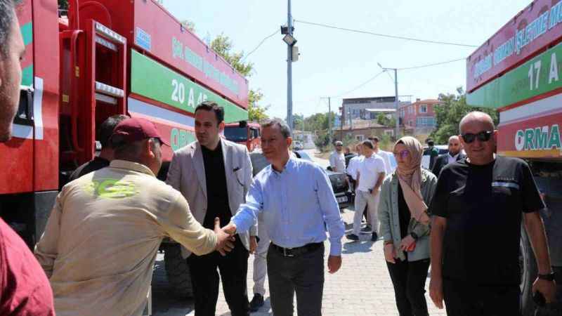 Şahin Çanakkale'de yangında zarar gören bölgeleri ziyaret etti