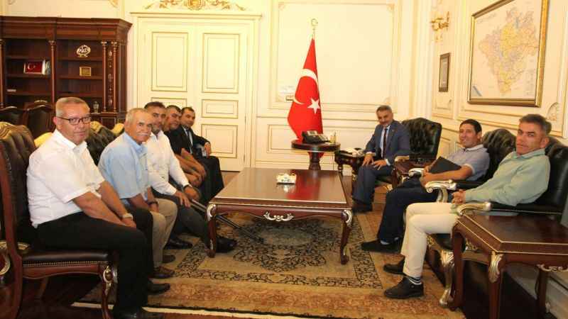 Yozgat Şehit Aileleri ve Gaziler Derneği Yozgat Valisi Mehmet Ali Özkan'a hayırlı olsun ziyaretinde bulundu