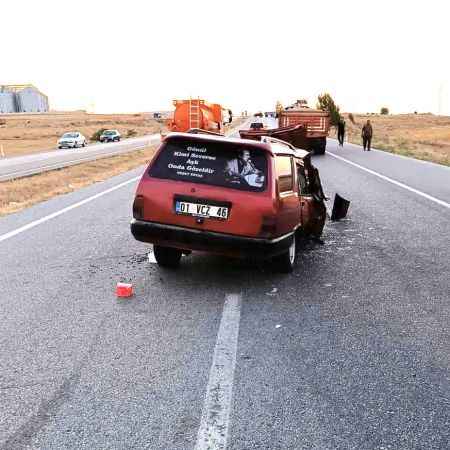 Yozgat’ta trafik kazası ucuz atlatıldı! Buğday yüklü traktöre arkadan çarptı