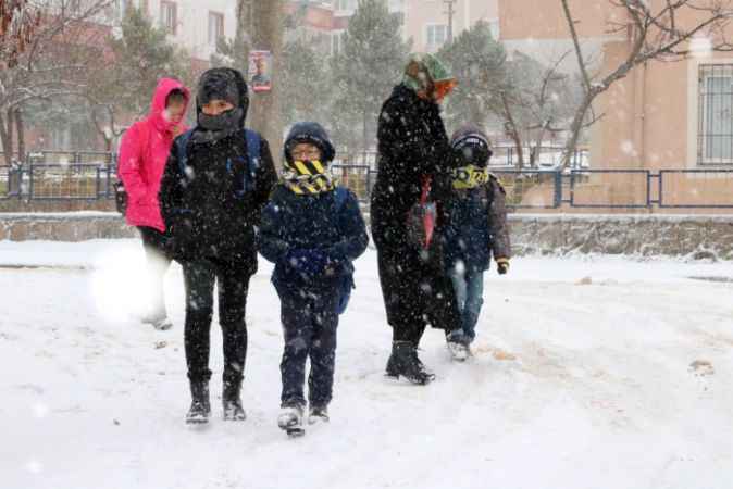 Yozgat güne beyaz örtü ile uyandı