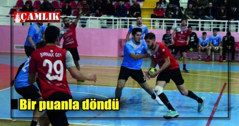 Bir puanla döndü