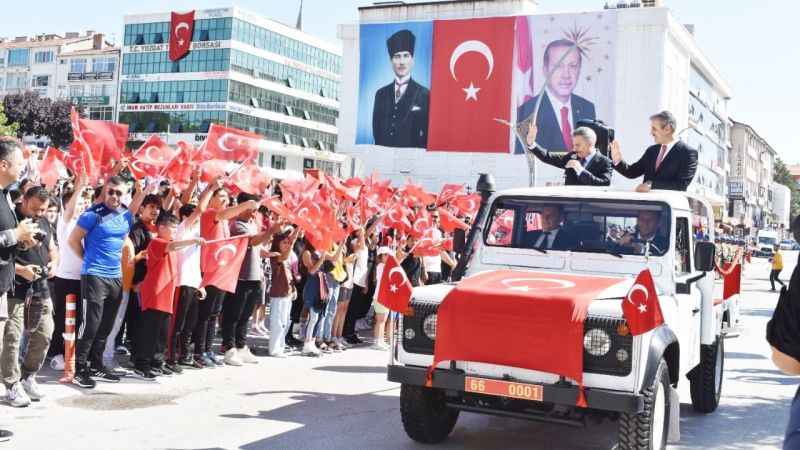 Yozgat'ta Zafer Bayramı Sonrası Renkli Görüntüler Hatıra Kaldı