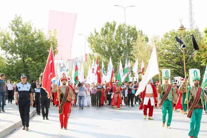 Etimesgut Belediyesi 25. Uluslararası Anadolu Günleri Kültür ve Sanat Festivali bugün kortej yürüyüşüyle başlıyor