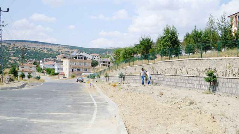 Akdağmadeni Belediyesi ekipleri çalışmalara hızla devam ediyor
