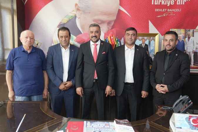 Ankara’da MHP’ye katılım. MHP Genel Başkanı Dr. Devlet Bahçeli’nin Öze Dönüş çağrısı karşılık buldu