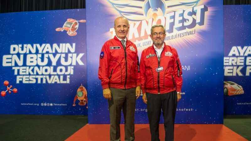 YÖK Başkanı Erol Özvar TEKNOFEST’te İncelemelerde Bulundu