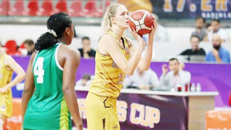 Erciyes Cup Turnuvası sürüyor Melikgazi Kayseri Basketbol, İzmit Belediyespor'u 67-65 mağlup etti