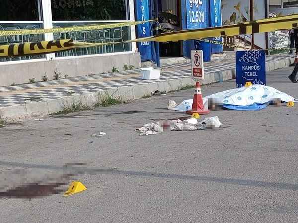 Afyonkarahisar'da Sokak Ortasında Silahlı Saldırı: 1 Ölü, 1 Yaralı