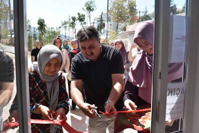 Yozgat'ın Bilal Şahin Mahallesinde Entarim bayan terzisi açıldı