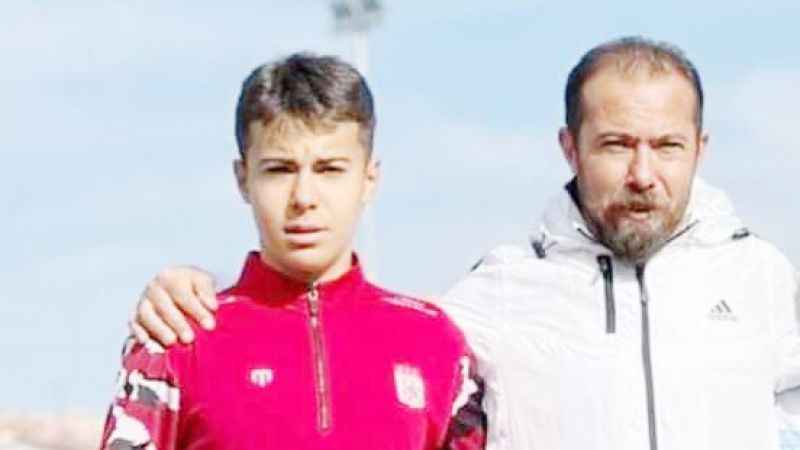 Eski Milli oyuncu İlhan Özbay’ın oğul Mustafa Özbay, Milli takıma çağrıldı