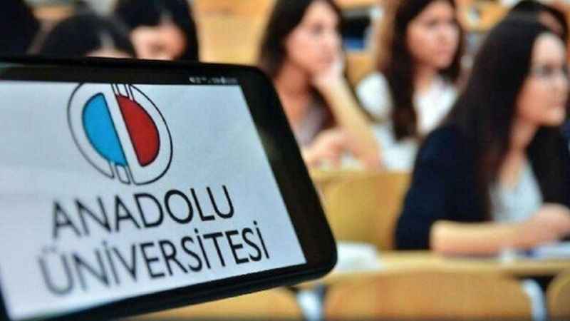 Açık Öğretime Öğrencilerden Yoğun İlgi! Kayıt Yenileme Tarihi Açıklandı Mı?