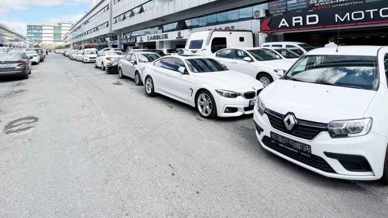 İkinci el lüks otomobilde satışlar durdu