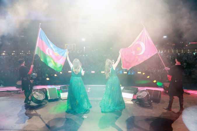 Etimesgut Belediyesi 25. Uluslararası Anadolu Günleri Kültür ve Sanat festivali renkli görüntülerle sona erdi