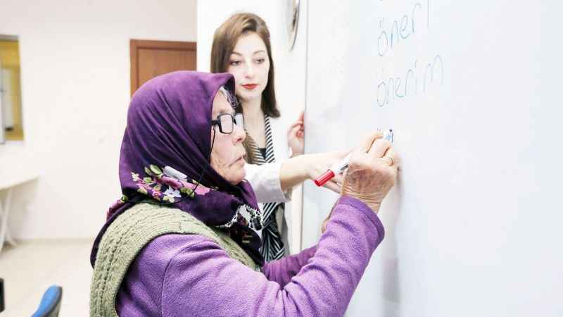Yenimahalle Belediyesi okuma yazma kursu açacak