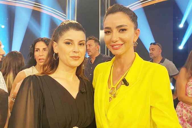 Sen Türkülerini Söyle yarışmasının birincisi Yozgatlı Esra Şahbaz Abay oldu