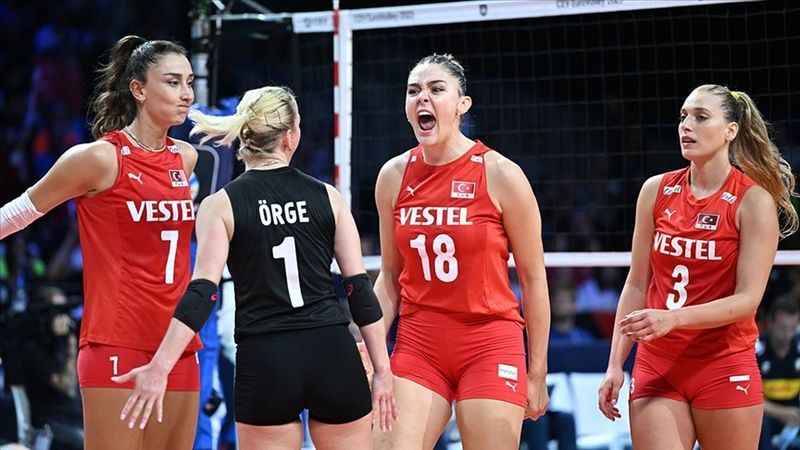 Türkiye, Paris 2024 Olimpiyat Elemeleri'nde Rüzgar Gibi! Filenin Sultanları Bulgaristan'ı yendi!
