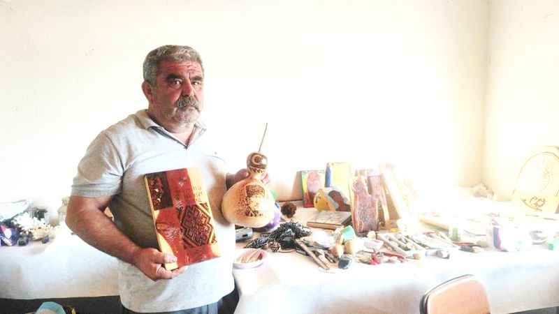 Yozgat'ta muhtarın sanat yolculuğu, el emeği sanatla buluştu