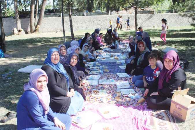 Akdağmadeni Gökdereliler, Ankara'da buluştu. Gelenek devam ediyor..