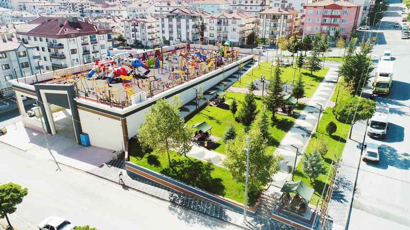 Pursaklar Belediyesi, çeşit çeşit oyun gruplarının bulunduğu Oyuncakistan’ı hizmete açtı.