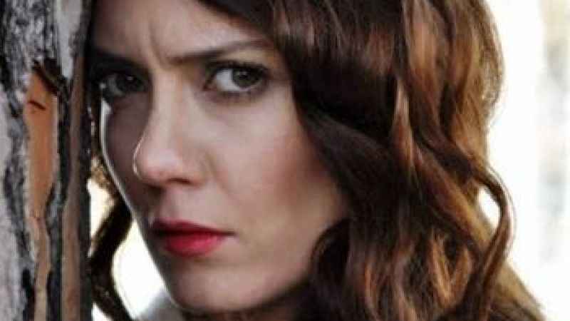 Merve Kayaalp'in Aniden Aramızdan Ayrılması Sanat Dünyasını Yasa Boğdu