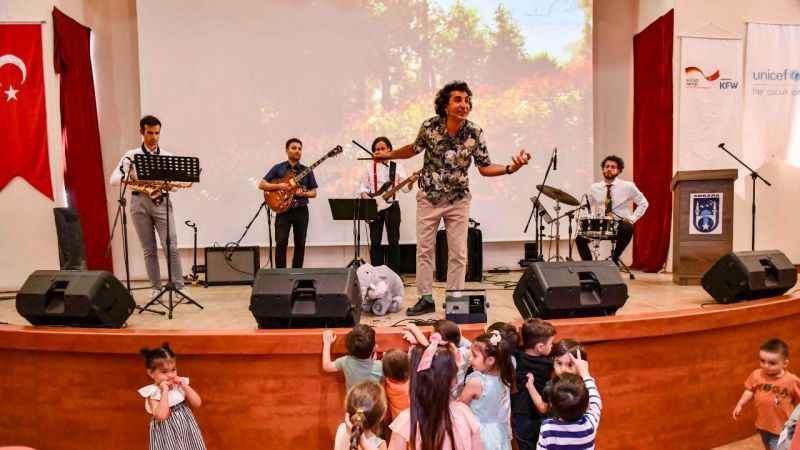 Ankara Büyükşehir Belediyesi, "Her Çocuğa Sanat" Projesiyle Çocukları Müziğe Yönlendiriyor