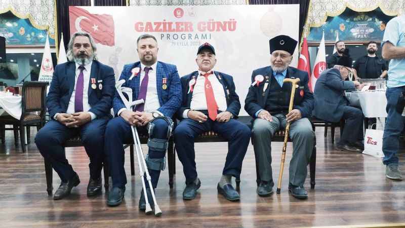 Ankara Keçiören'de dört kuşak gaziler aynı fotoğraf karesinde!