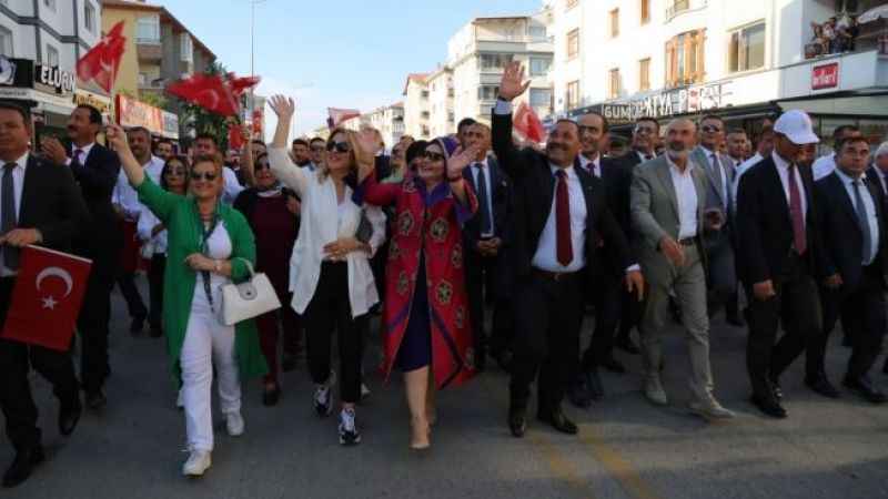Etimesgut Belediyesi Ayyıldız Mahallesi'nde Şenlik Rüzgarı Estirdi!