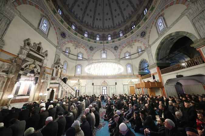 Yozgat ve ilçeleri Namaz Vakitleri 21 Eylül Perşembe! Ezan kaçta okunuyor, vakitler kaç rekat kılınıyor?