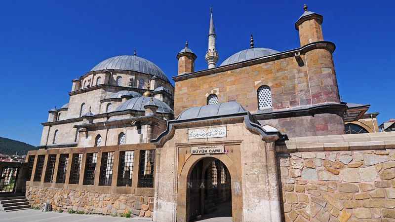 Namaz Vakitleri - Yozgat'ta Cuma namazı saati...