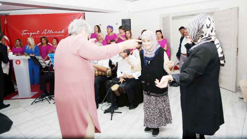 Keçiören Belediyesi Gönül Köşkü Huzurevi’nde konser coşkusu yaşandı.