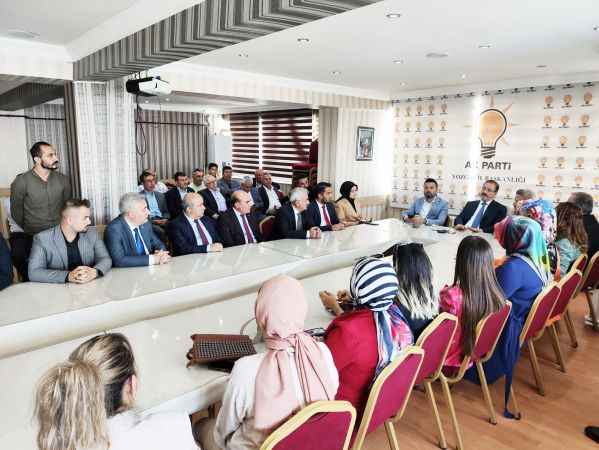 AK Kadro buluştu. AK Parti Yozgat İl Teşkilatı'ndan Birlik Mesajı