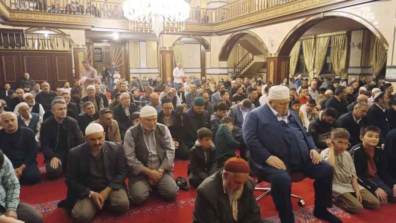 Yozgat’ta vatandaşlar Mevlid Kandili Programına yoğun ilgi gösterdi