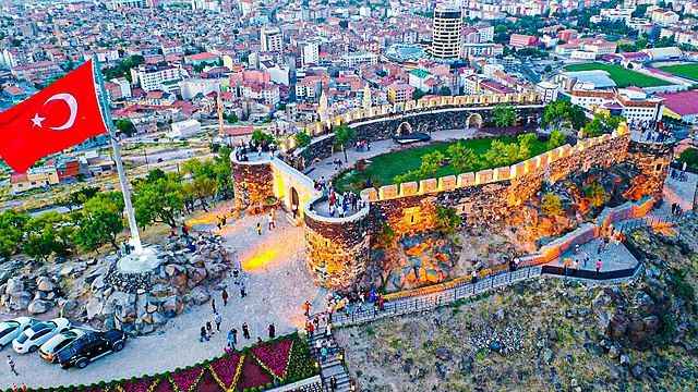 Nevşehir Büyükşehir Oluyor: Türkiye'nin Yerel Yönetim Haritasında Yeni Bir Dönem