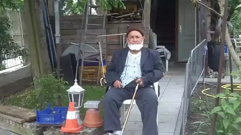 Berlin Duvarının Üzerinde Bir Anadolu Evi: Yozgatlı Osman'ın İnanılmaz Hikayesi