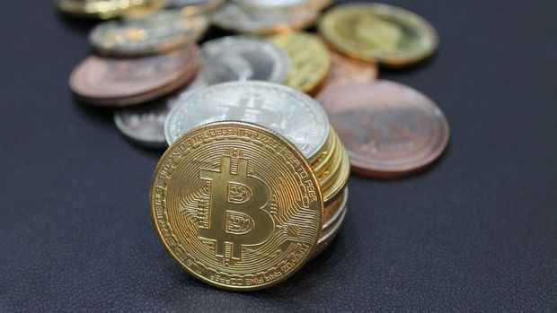Kripto Para Ticareti: Yeni başlayanlar için dijital para birimleri alıp satma kılavuzu