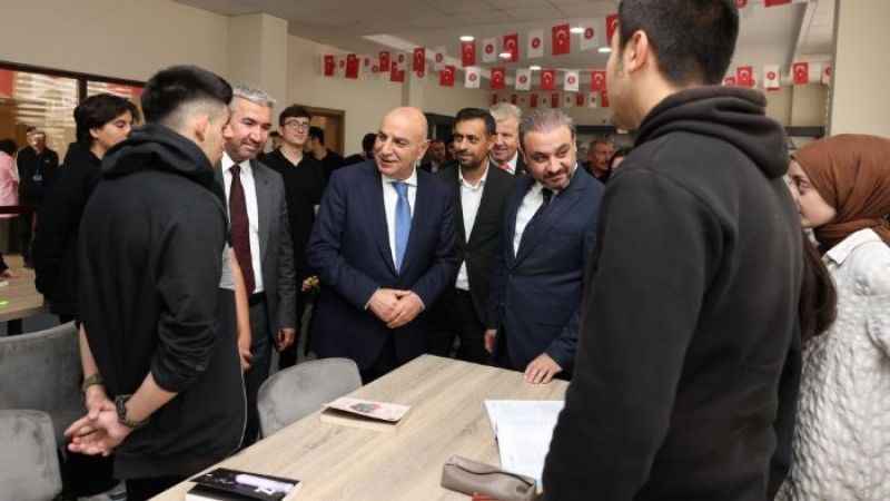 Keçiören Belediyesi’nden Şehit Oğuz Kaan Usta Mesleki ve Teknik Anadolu Lisesi’ne Anlamlı Yardım