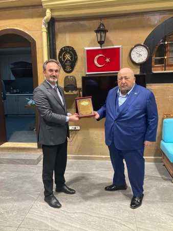 Yozgat Müftüsü Ali Gülden, Hayırsever Bilal Şahin’i Onurlandırdı