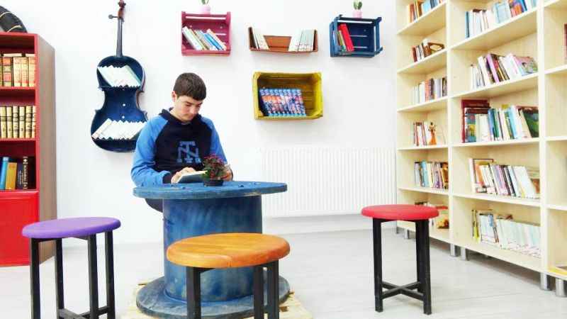 Yozgat'taki Lise Öğrencilerinden Örnek Hareket: Eski Malzemelerle "Sıfır Atık Kütüphanesi"ni Hayata Geçirdiler