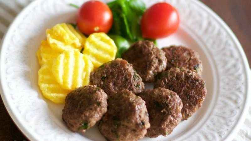 Farklı Versiyonuyla 7’den 70’e Herkesin Çok Sevdiği Lezzet “Kuru Köfte”