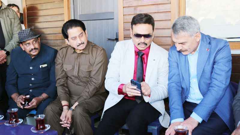 Yozgat’ın Çekerek İlçesinde Bollywood Yıldızları Coşkuyla Ağırlandı