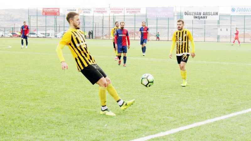 Sorgun Belediyespor, hazırlık maçında karşılaştığı Osmancık Belediyespor'u 4-1 mağlup etti