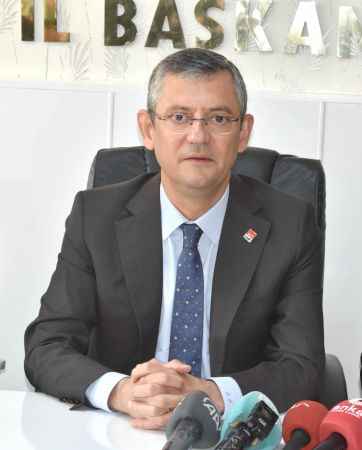 CHP Genel Başkan Adayı Özgür Özel: Yozgat'ta baba evinin çorbasını kaynatanların bacasını tüttürenlerin konuğuyuz