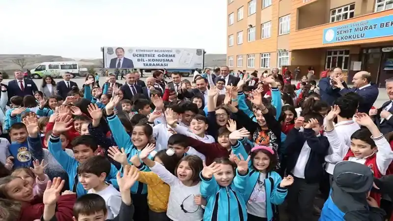 Ülkenin Geleceği İçin: 200 Bin Çocuğun Gözleri Sağlığa Kavuşuyor