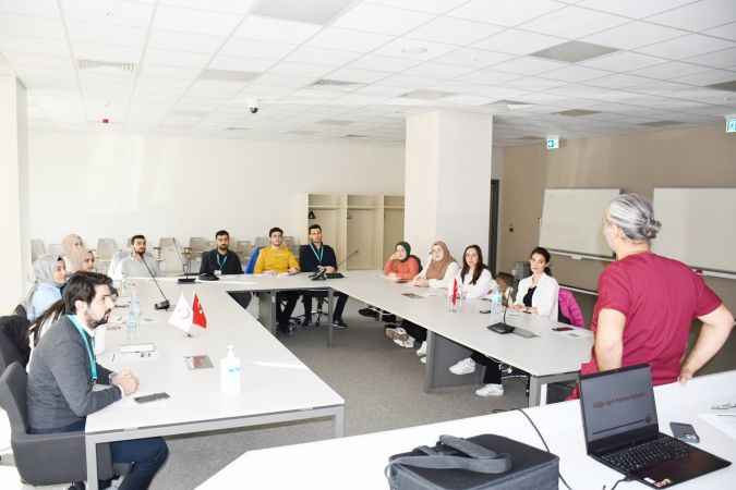 Türkiye'nin ilk şehir hastanesi Yozgat Şehir Hastanesi bünyesine 20 hekim daha katıldı